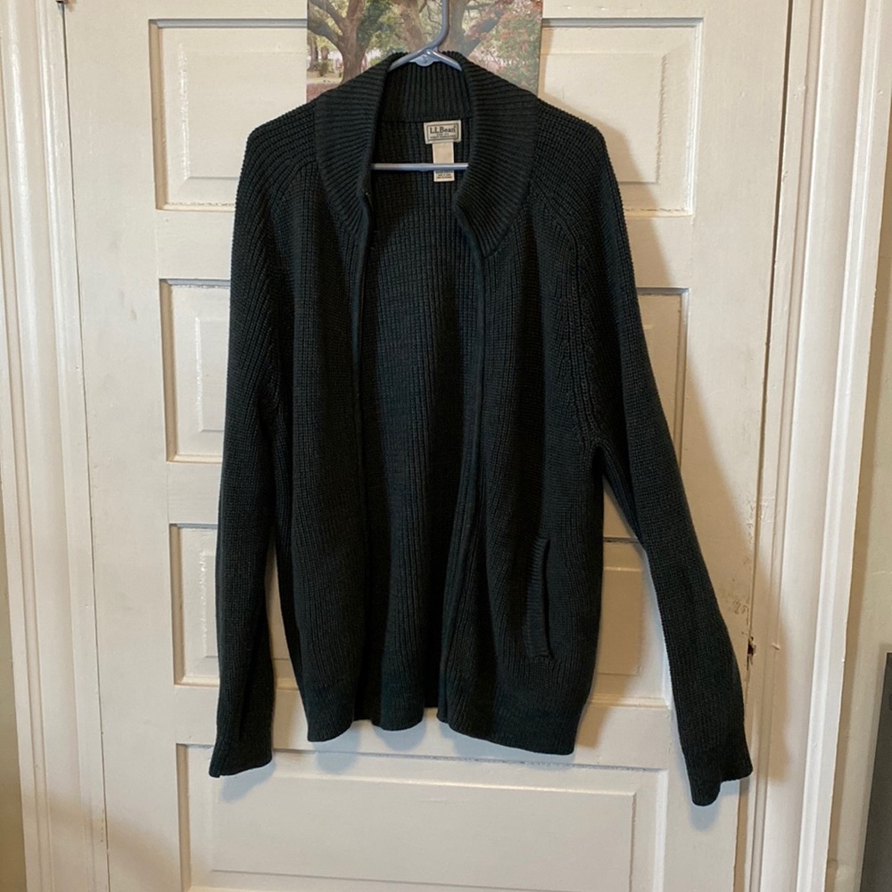 Beautiful knit green cardigan